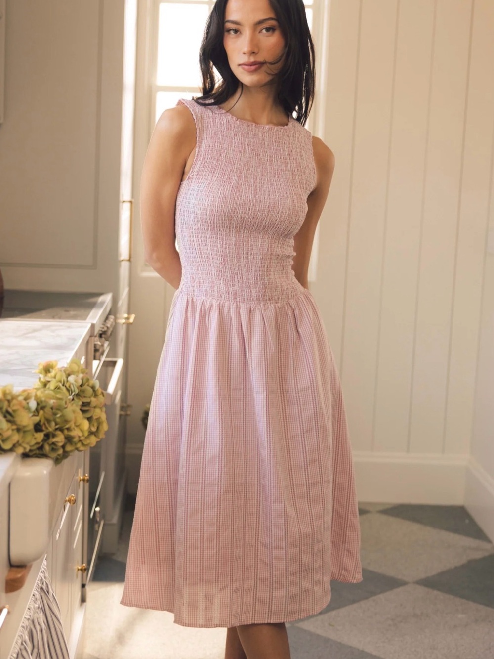 Ivy City Co Karla Sleeveless Smocked Midi Dress in Light Pink